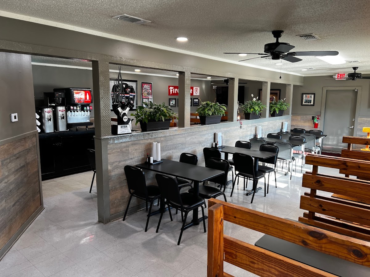 Hot Rod Bar-B-Q